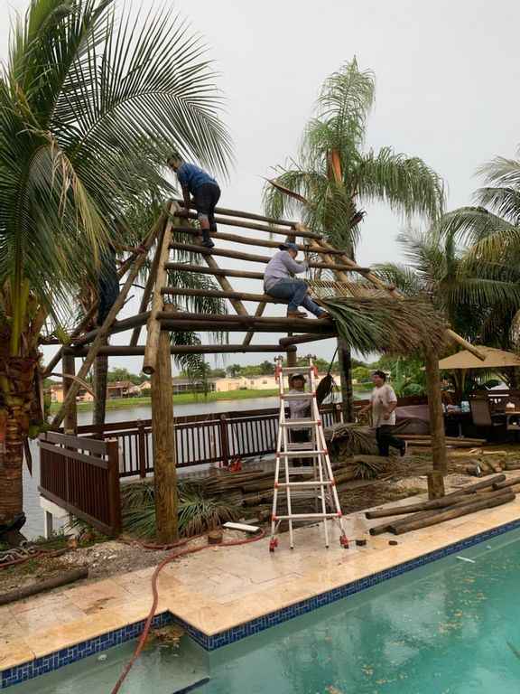 Tiki Hut Builder in West Palm Beach FL